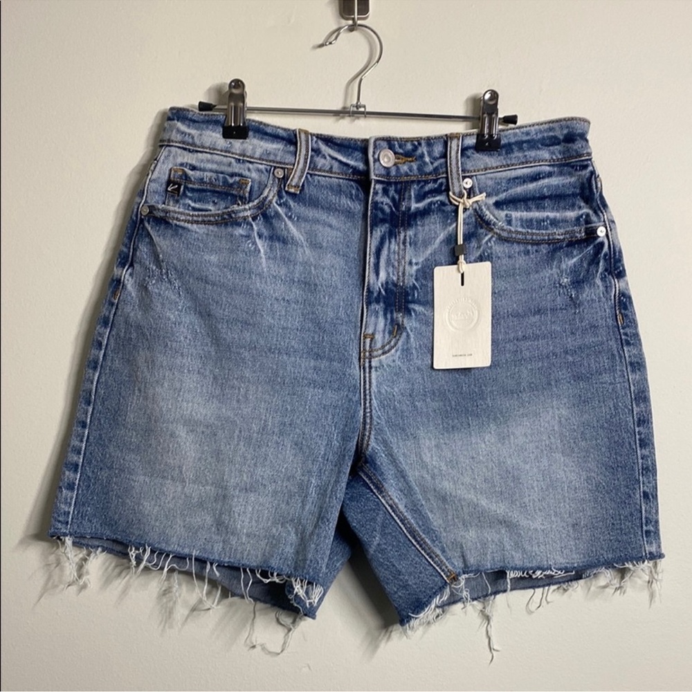 KanCan 90’s High Rise Denim Shorts Size 9/28